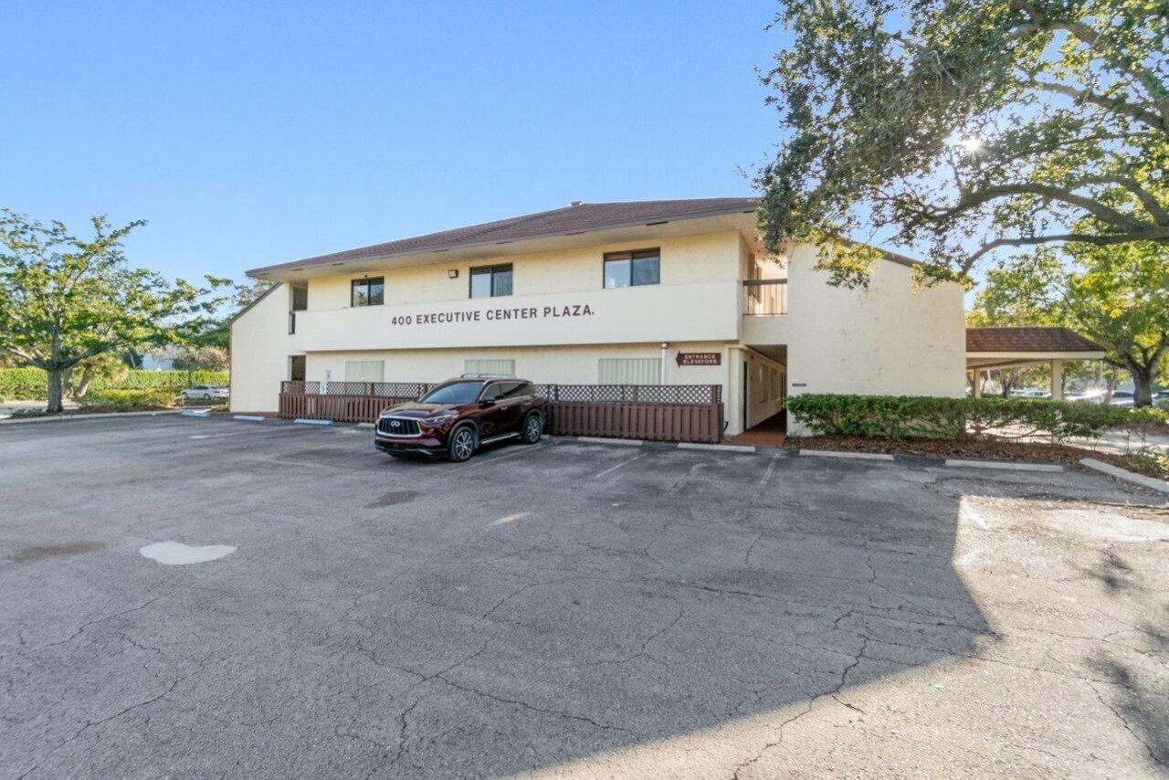 400 Executive Center Drive, Unit 209, West Palm Beach, FL 33401 Photo