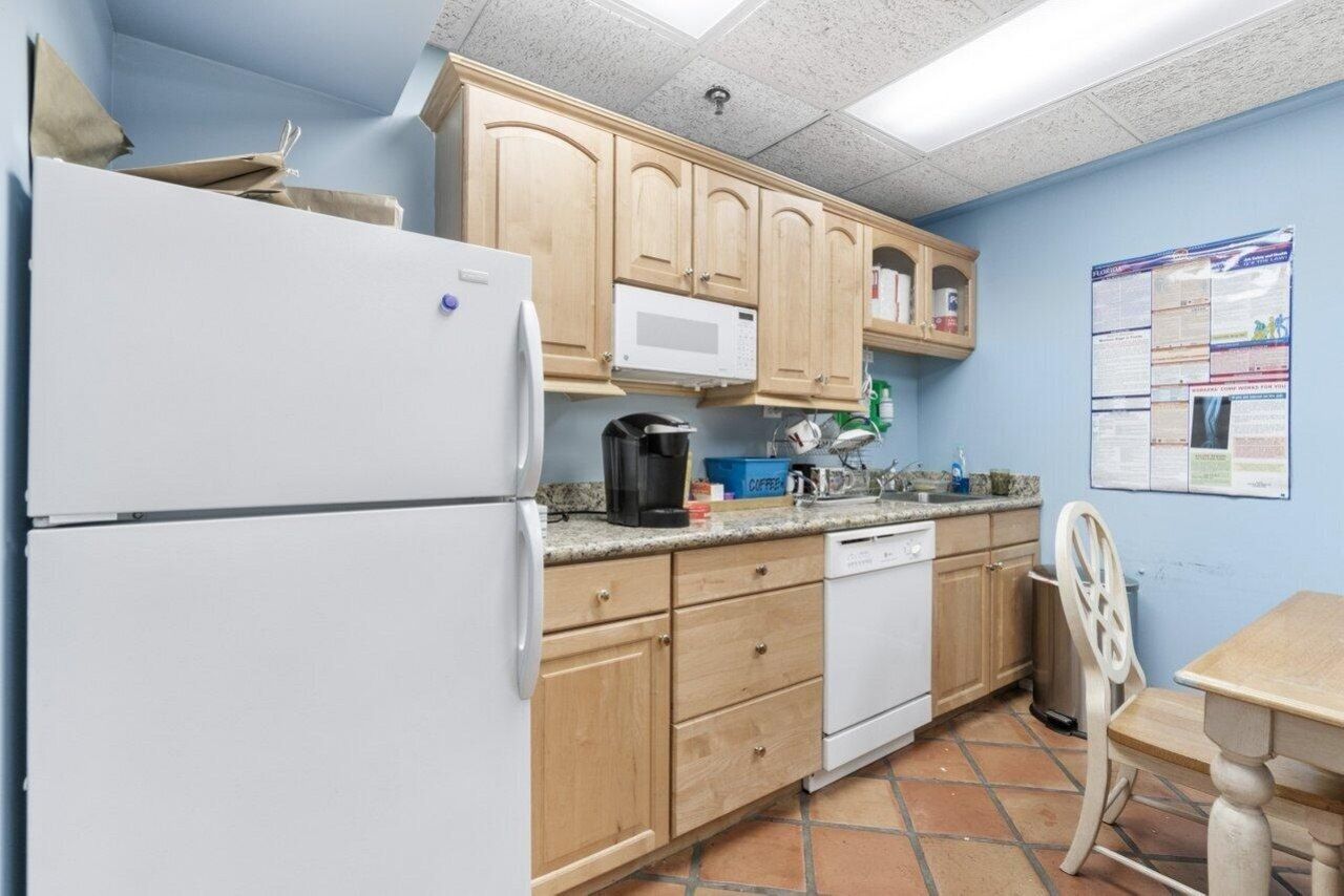 400 Executive Center Drive, Unit 209, West Palm Beach, FL 33401 Photo