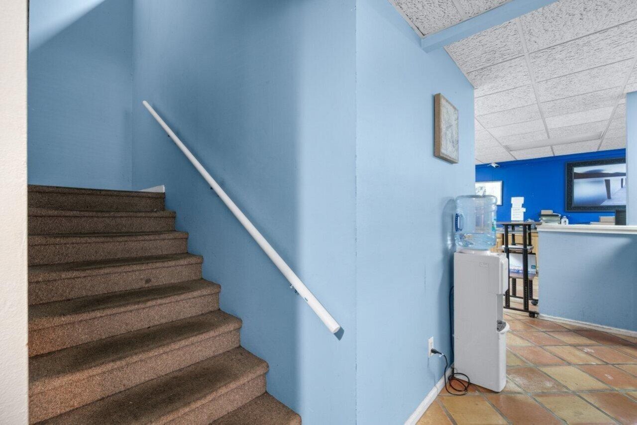 400 Executive Center Drive, Unit 209, West Palm Beach, FL 33401 Photo