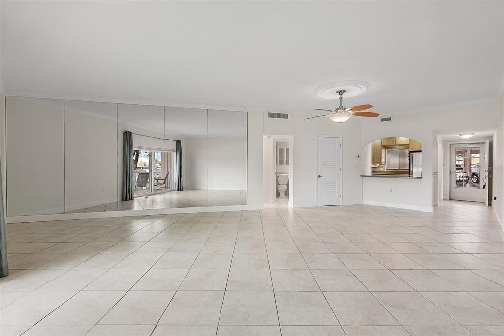 1200 N Shore Drive Ne, Unit 102, Saint Petersburg, FL 33701 Photo