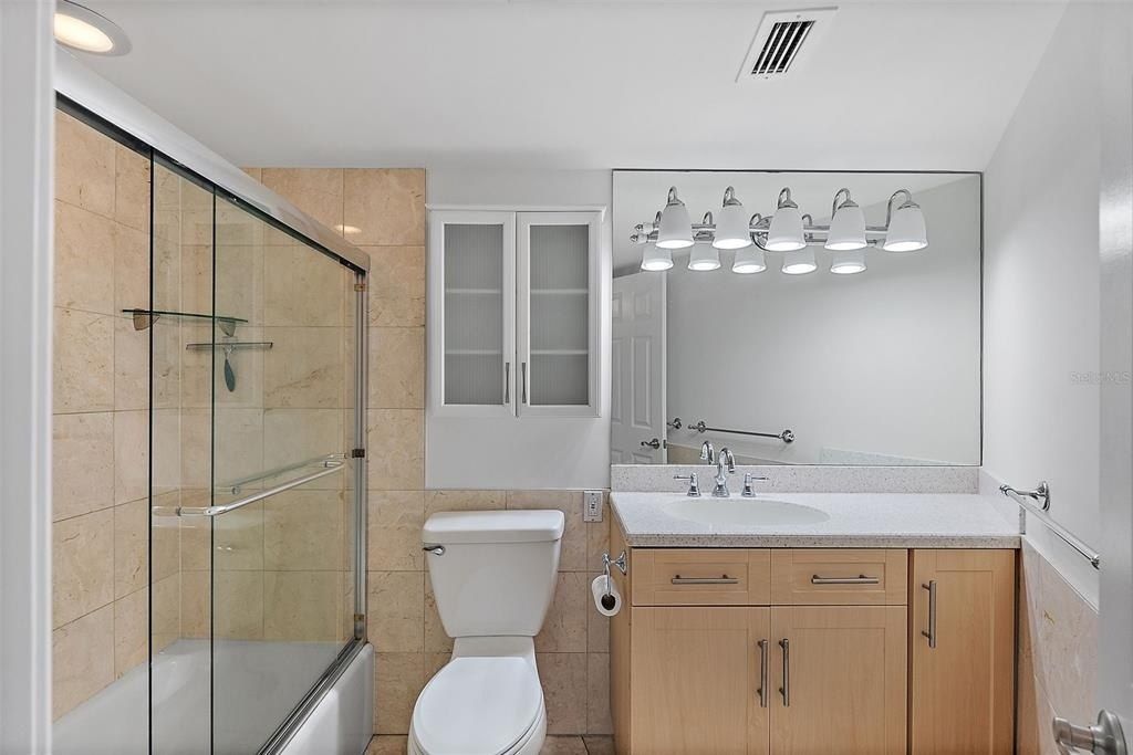 1200 N Shore Drive Ne, Unit 102, Saint Petersburg, FL 33701 Photo