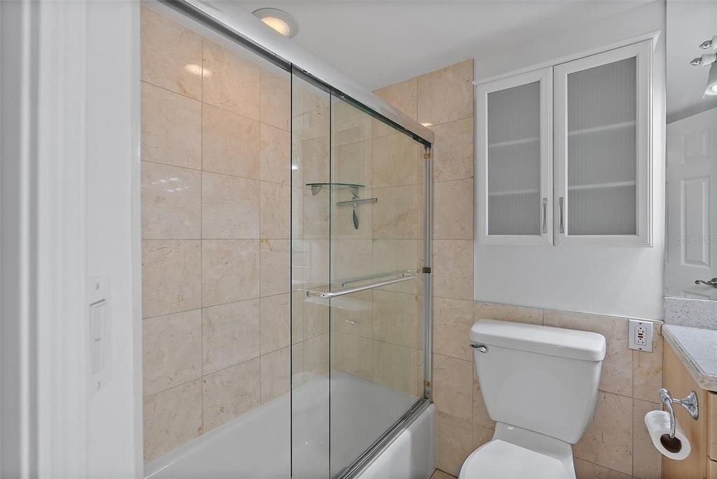 1200 N Shore Drive Ne, Unit 102, Saint Petersburg, FL 33701 Photo