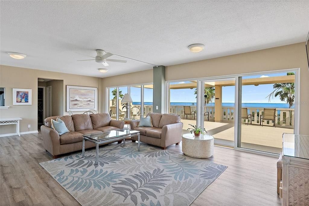 1200 N Shore Drive Ne, Unit 102, Saint Petersburg, FL 33701 Photo