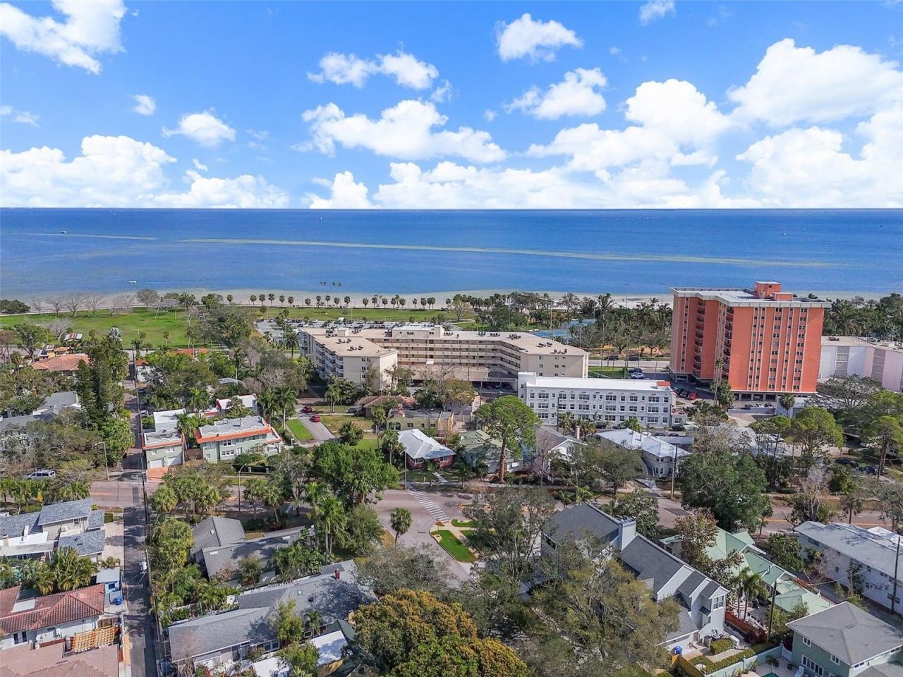 1200 N Shore Drive Ne, Unit 102, Saint Petersburg, FL 33701 Photo