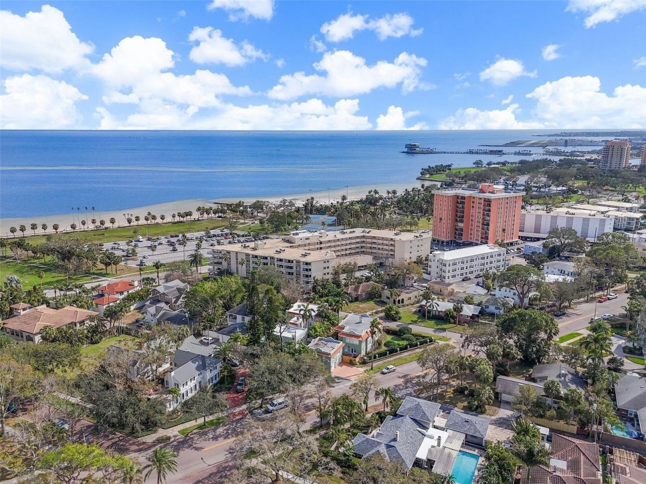 1200 N Shore Drive Ne, Unit 102, Saint Petersburg, FL 33701 Photo