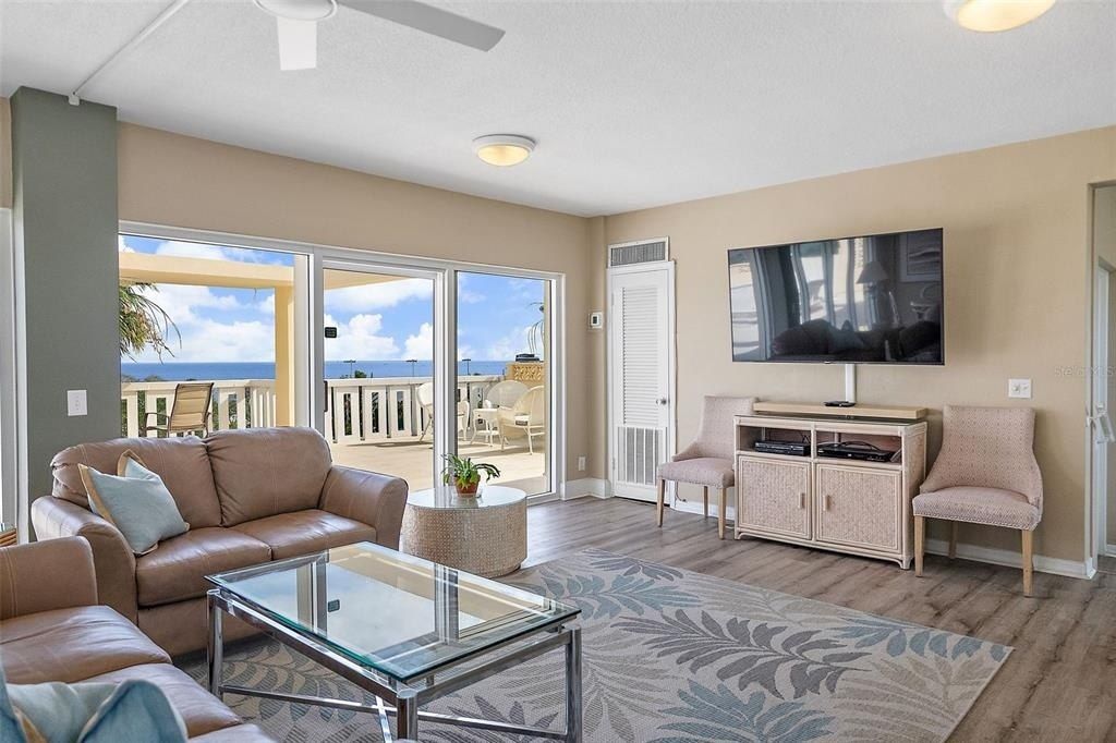 1200 N Shore Drive Ne, Unit 102, Saint Petersburg, FL 33701 Photo