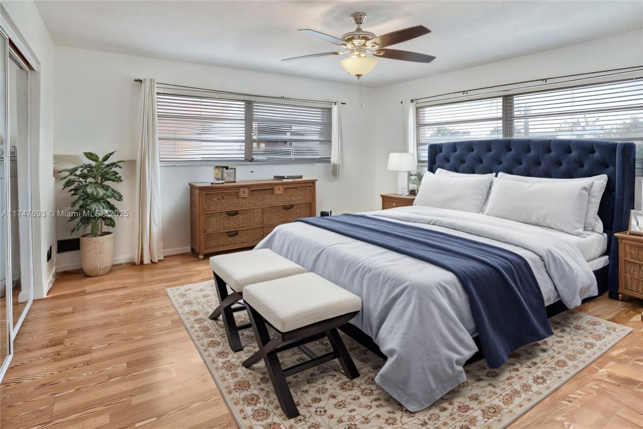 180 NE 12th Ave, Unit C18, Hallandale Beach, FL 33009 Photo