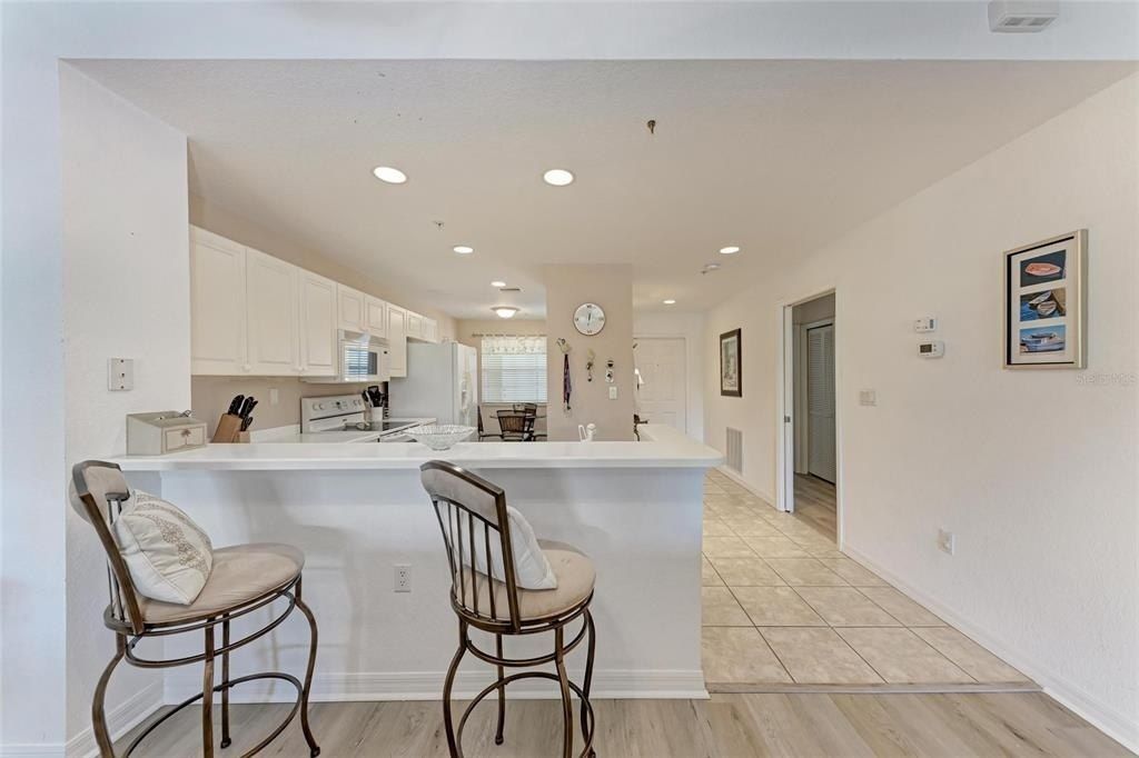 6326 Grand Oak Circle, Unit 203, Bradenton, FL 34203 Photo