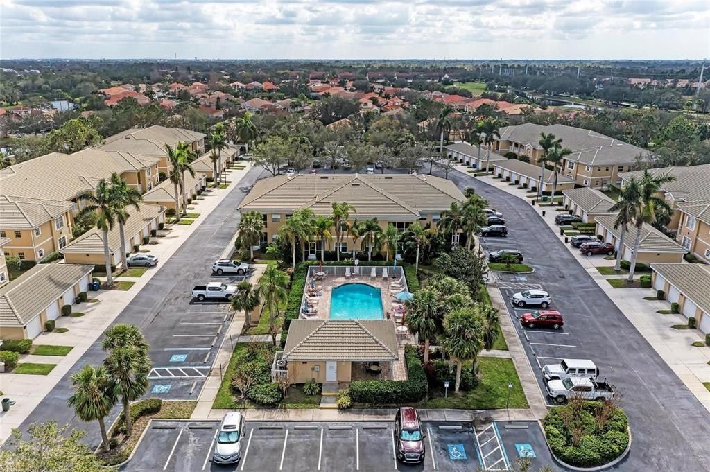 6326 Grand Oak Circle, Unit 203, Bradenton, FL 34203 Photo