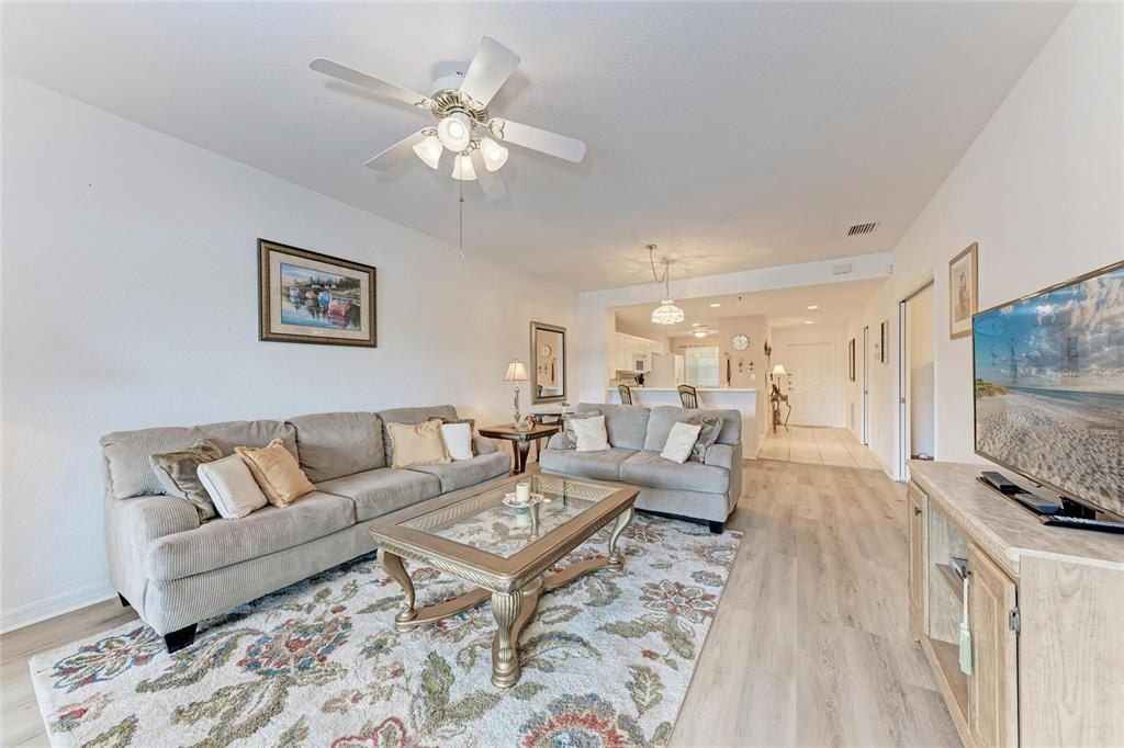 6326 Grand Oak Circle, Unit 203, Bradenton, FL 34203 Photo