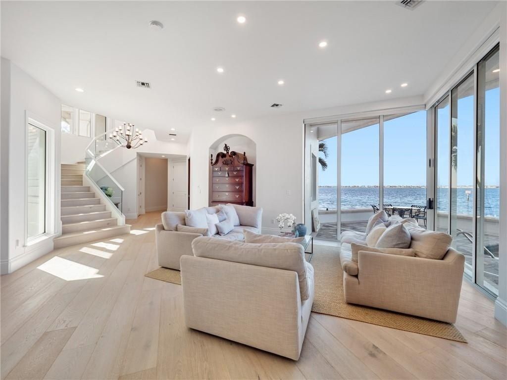 771 Cypress Lake Cir, Fort Myers, FL 33919 Photo