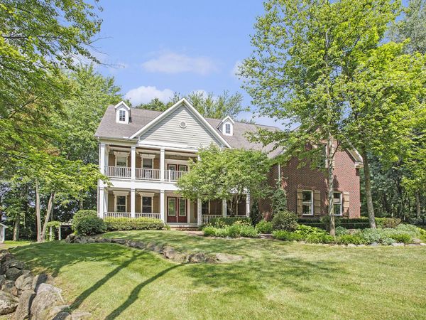 290 Shelby Court, Saline, MI 48176