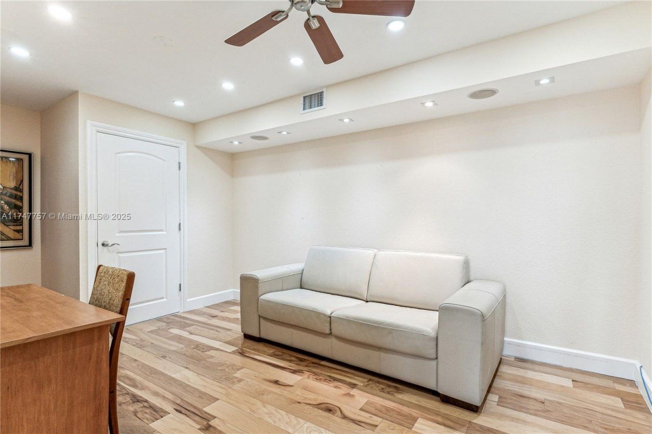 4000 Towerside Ter, Unit TS3, Miami, FL 33138 Photo