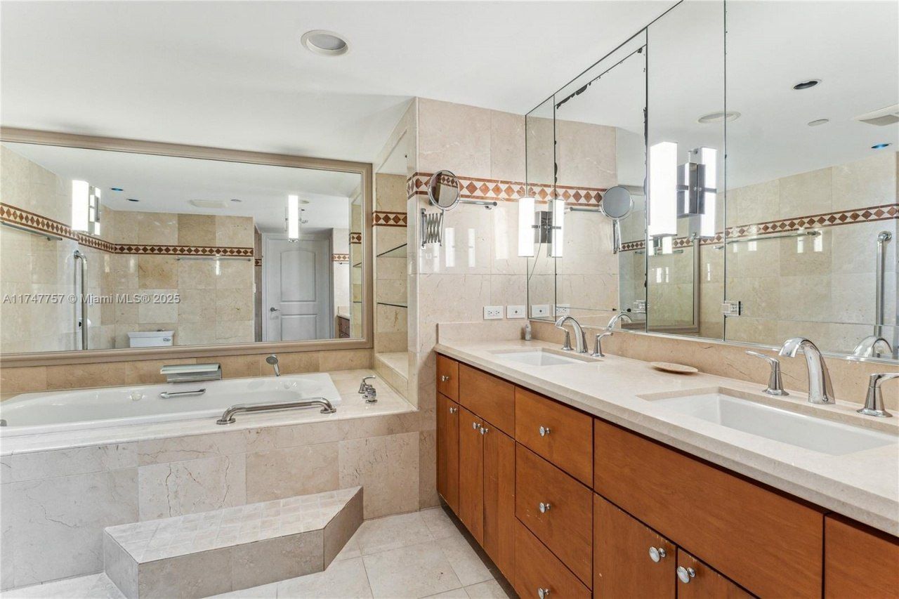 4000 Towerside Ter, Unit TS3, Miami, FL 33138 Photo