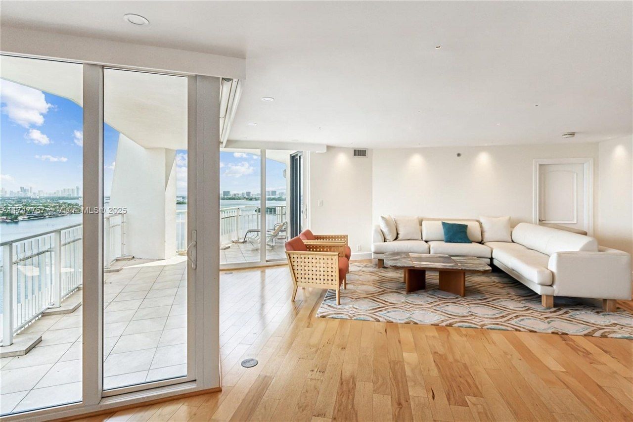 4000 Towerside Ter, Unit TS3, Miami, FL 33138 Photo