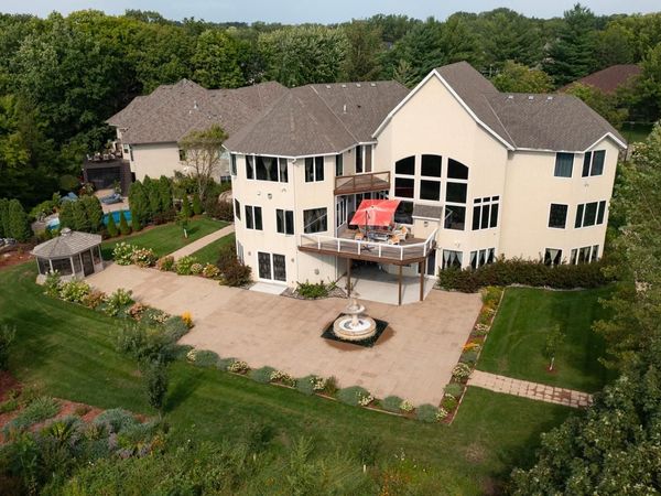 19115 Vogel Farm Trail, Eden Prairie, MN 55347