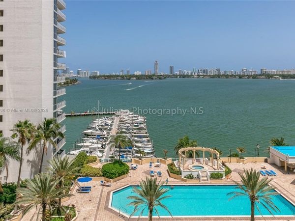 7601 E Treasure Dr, Unit 1108, North Bay Village, FL 33141