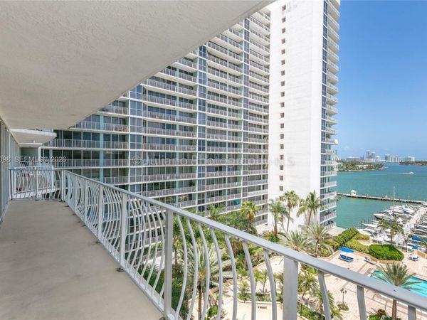 7601 E Treasure Dr, Unit 1108, North Bay Village, FL 33141