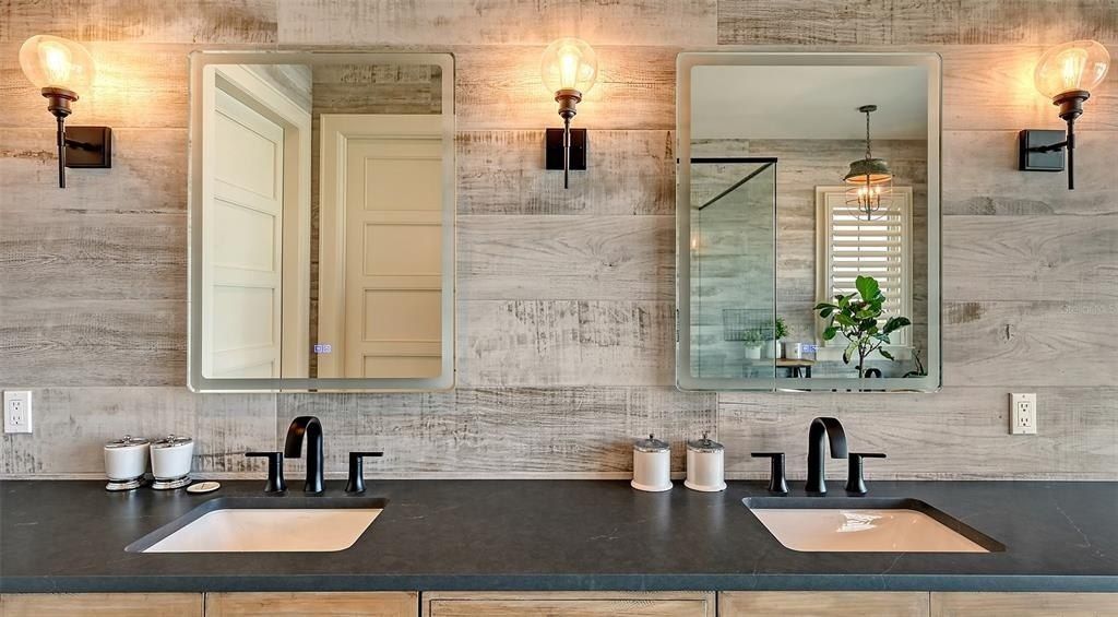 1300 Tangier Way, Sarasota, FL 34239 Photo