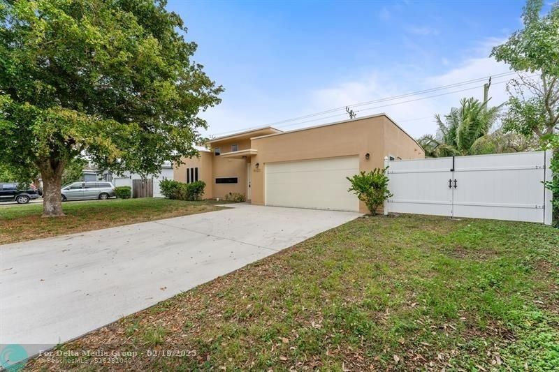 4620 NE 18 Avenue, Pompano Beach, FL 33064 Photo