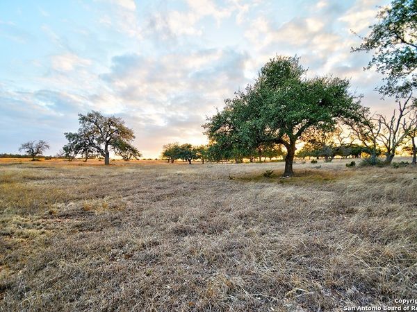 -- Oryx View Dr., Harper, TX 78631