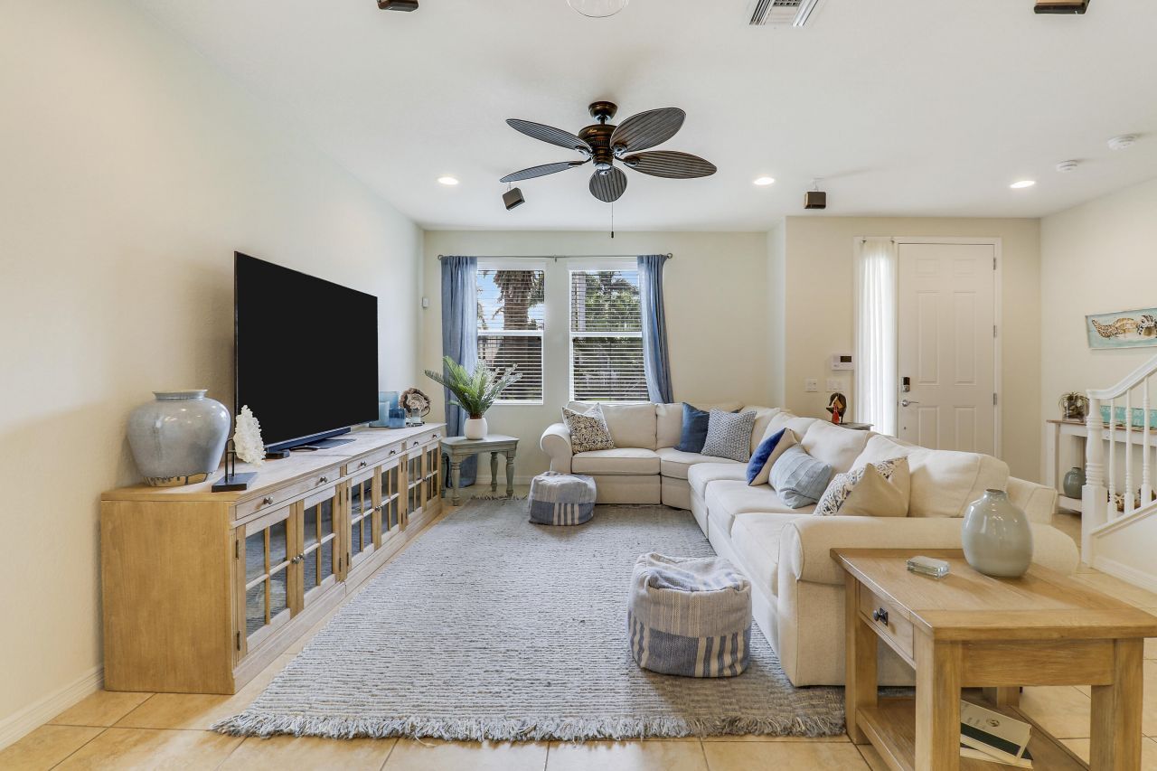 1227 N Community Drive, Jupiter, FL 33458 Photo