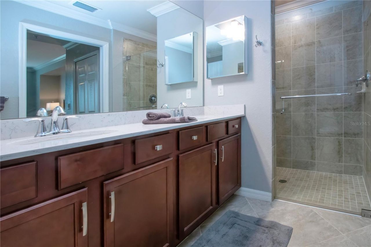 5548 Palmer Circle, Unit 102, Bradenton, FL 34211 Photo