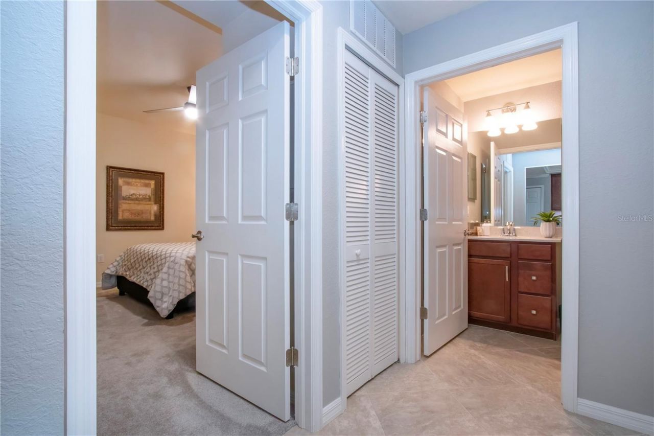 5548 Palmer Circle, Unit 102, Bradenton, FL 34211 Photo