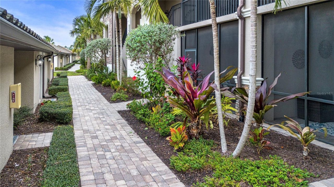 5548 Palmer Circle, Unit 102, Bradenton, FL 34211 Photo