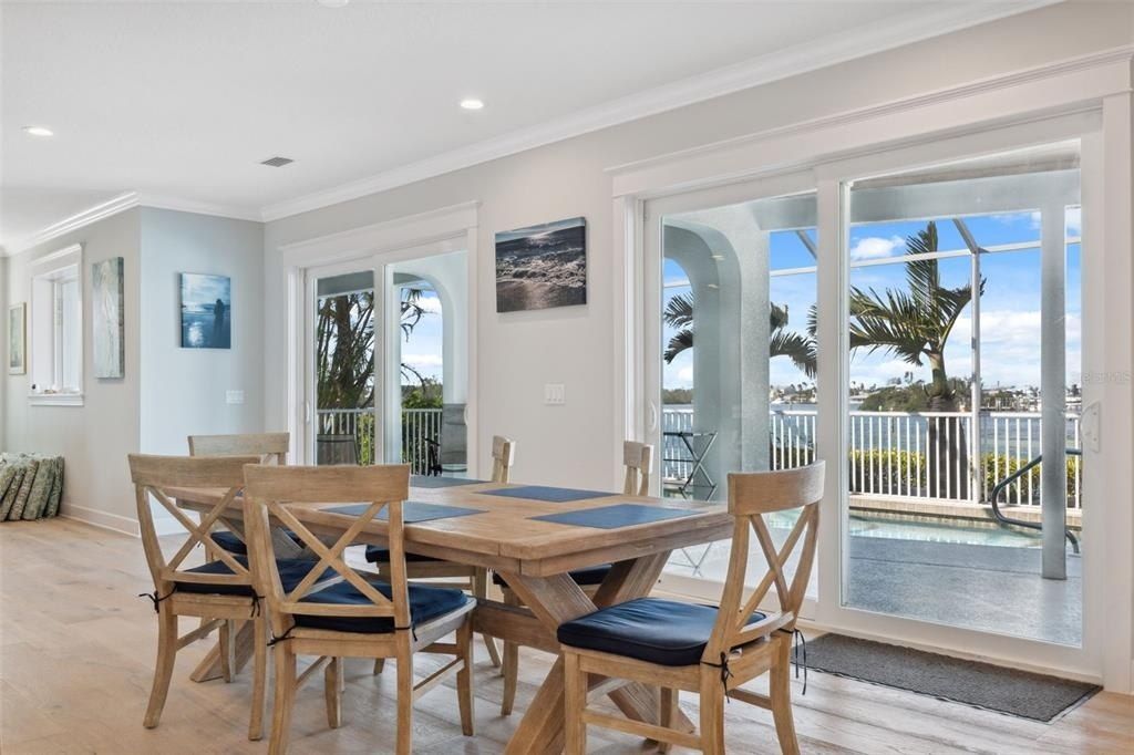 727 Key Royale Drive, Holmes Beach, FL 34217 Photo