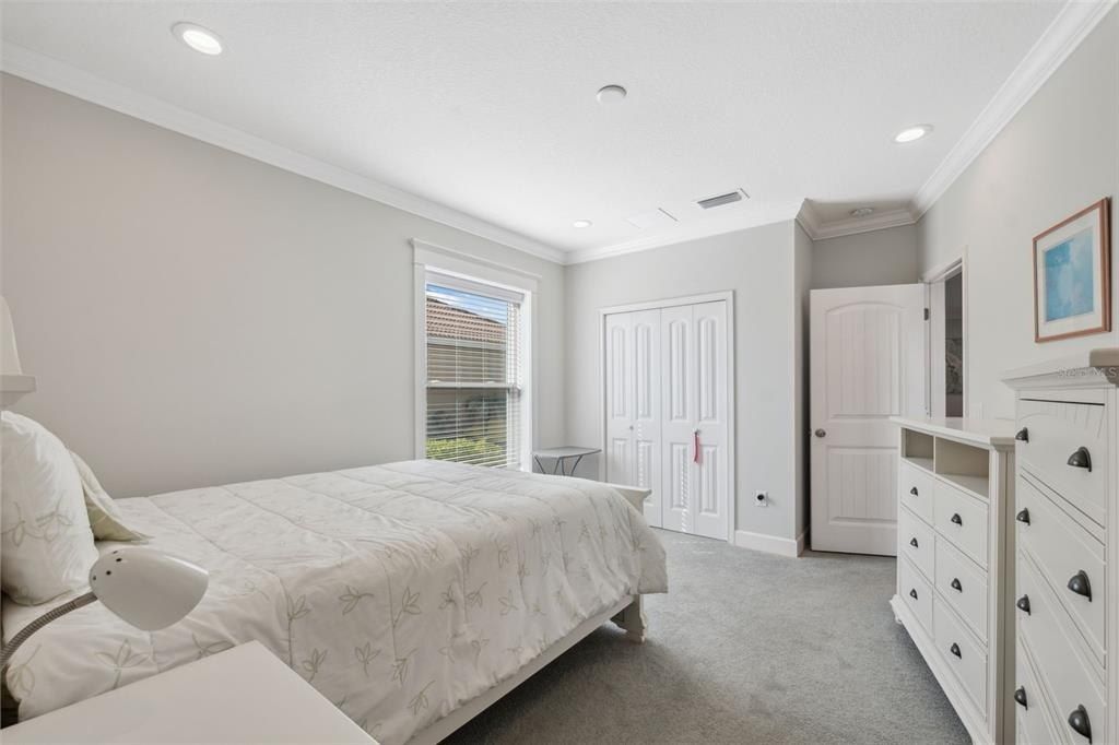 727 Key Royale Drive, Holmes Beach, FL 34217 Photo