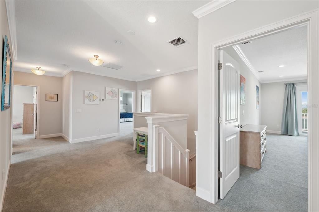 727 Key Royale Drive, Holmes Beach, FL 34217 Photo