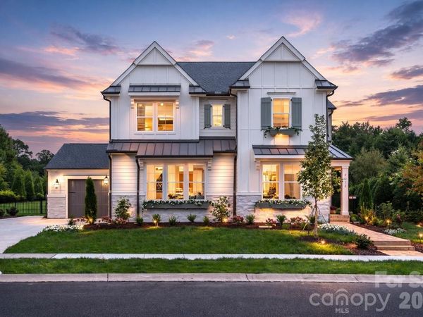 2000 Stratford Avenue, Charlotte, NC 28205