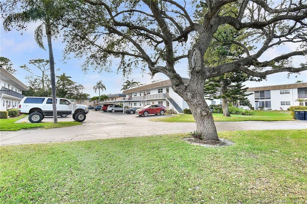 2950 SE Ocean Boulevard, Unit 4-4, Stuart, FL 34996 Photo
