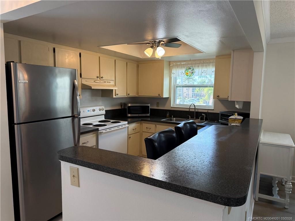 2950 SE Ocean Boulevard, Unit 4-4, Stuart, FL 34996 Photo