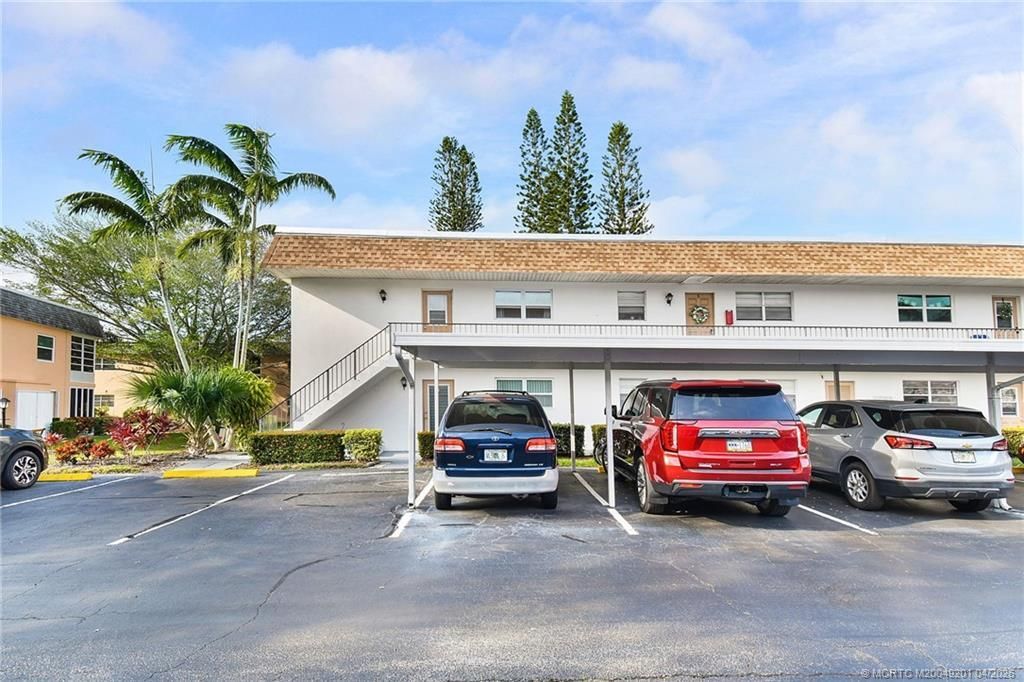 2950 SE Ocean Boulevard, Unit 4-4, Stuart, FL 34996 Photo