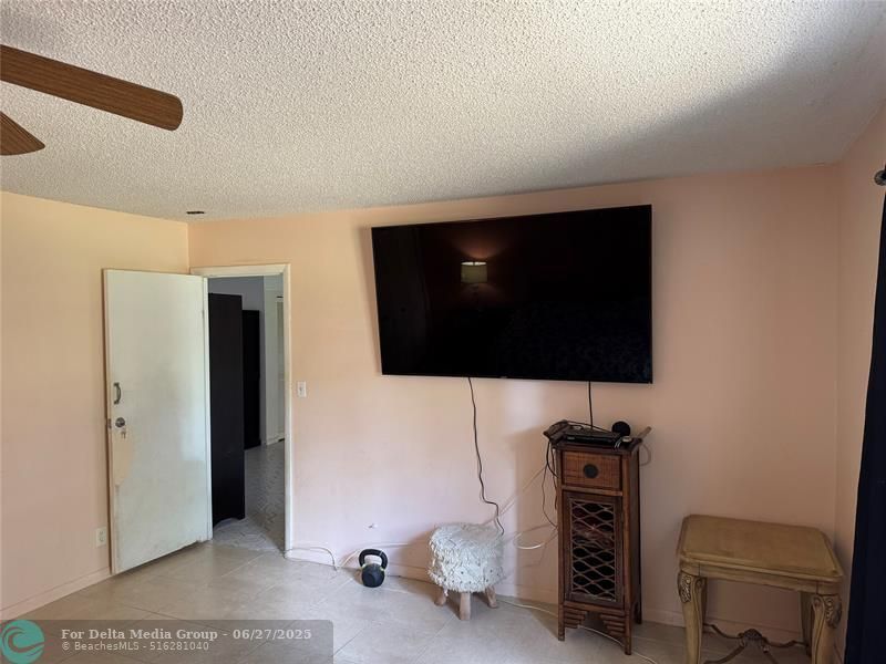 6061 N Falls Circle Drive, Unit 107, Lauderhill, FL 33319 Photo