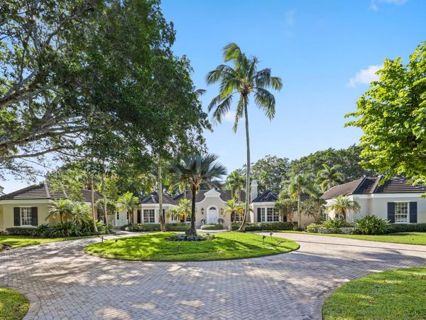 26 Country Road, Village of Golf, FL 33436