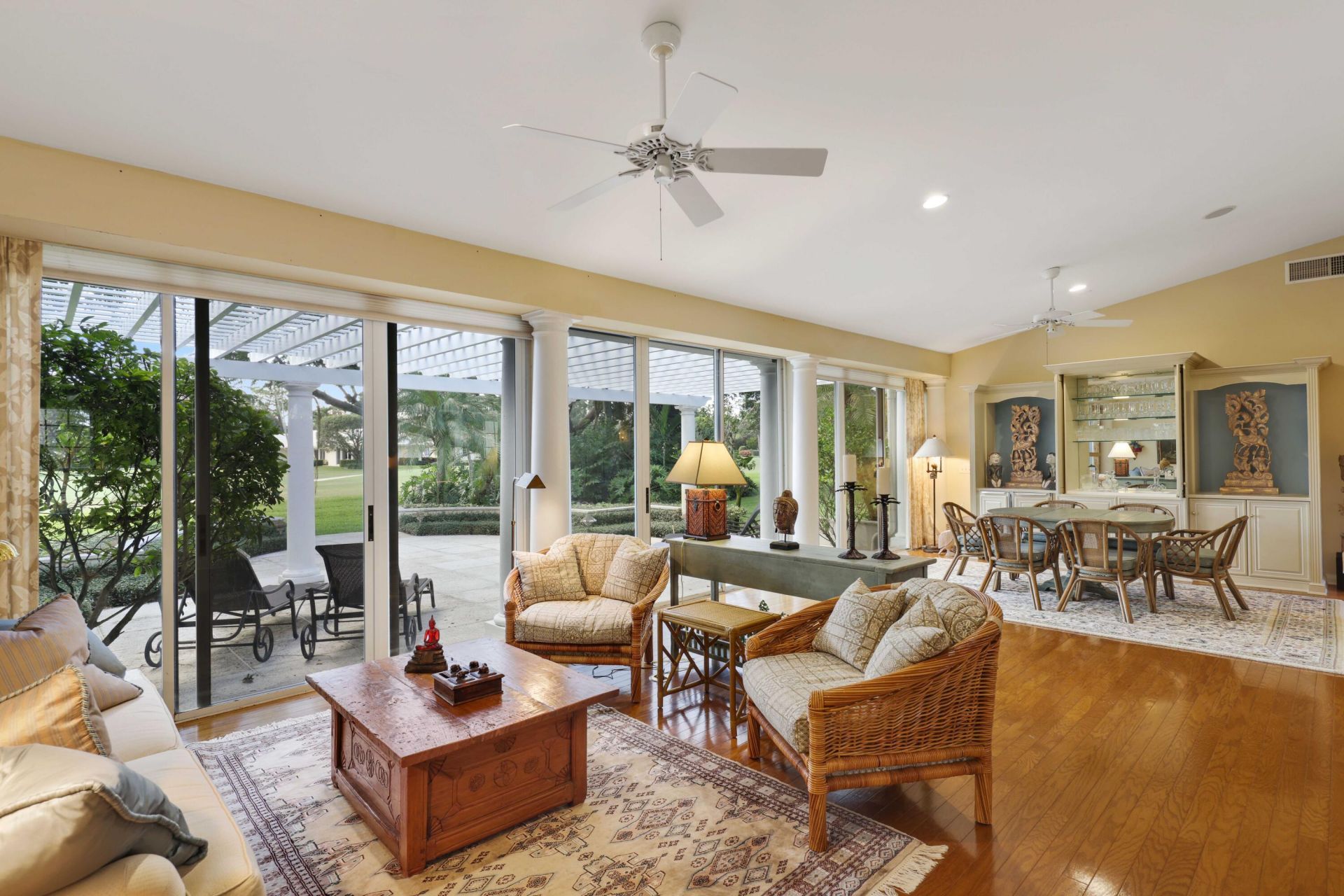 26 Country Road, Village of Golf, FL 33436 Photo