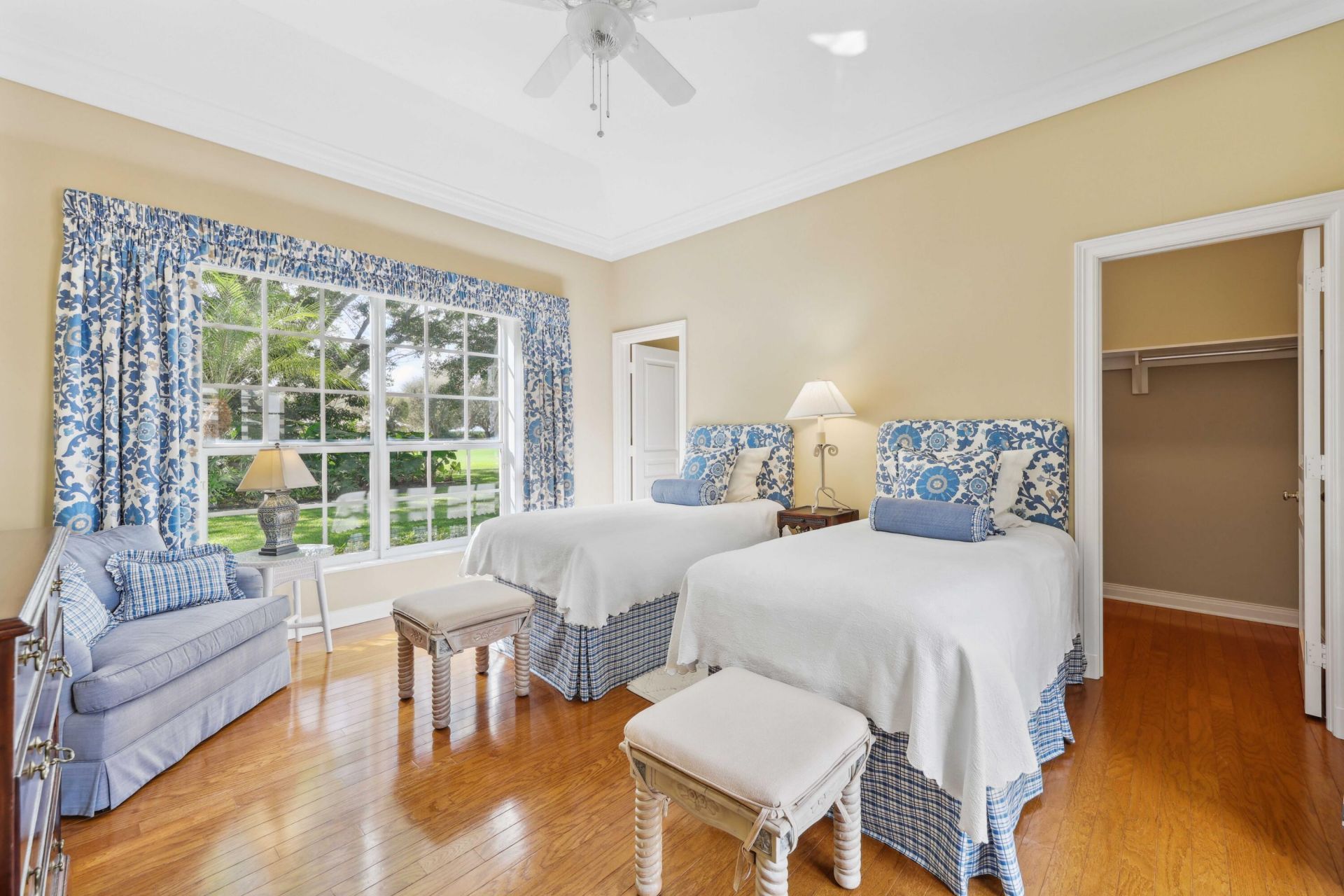 26 Country Road, Village of Golf, FL 33436 Photo