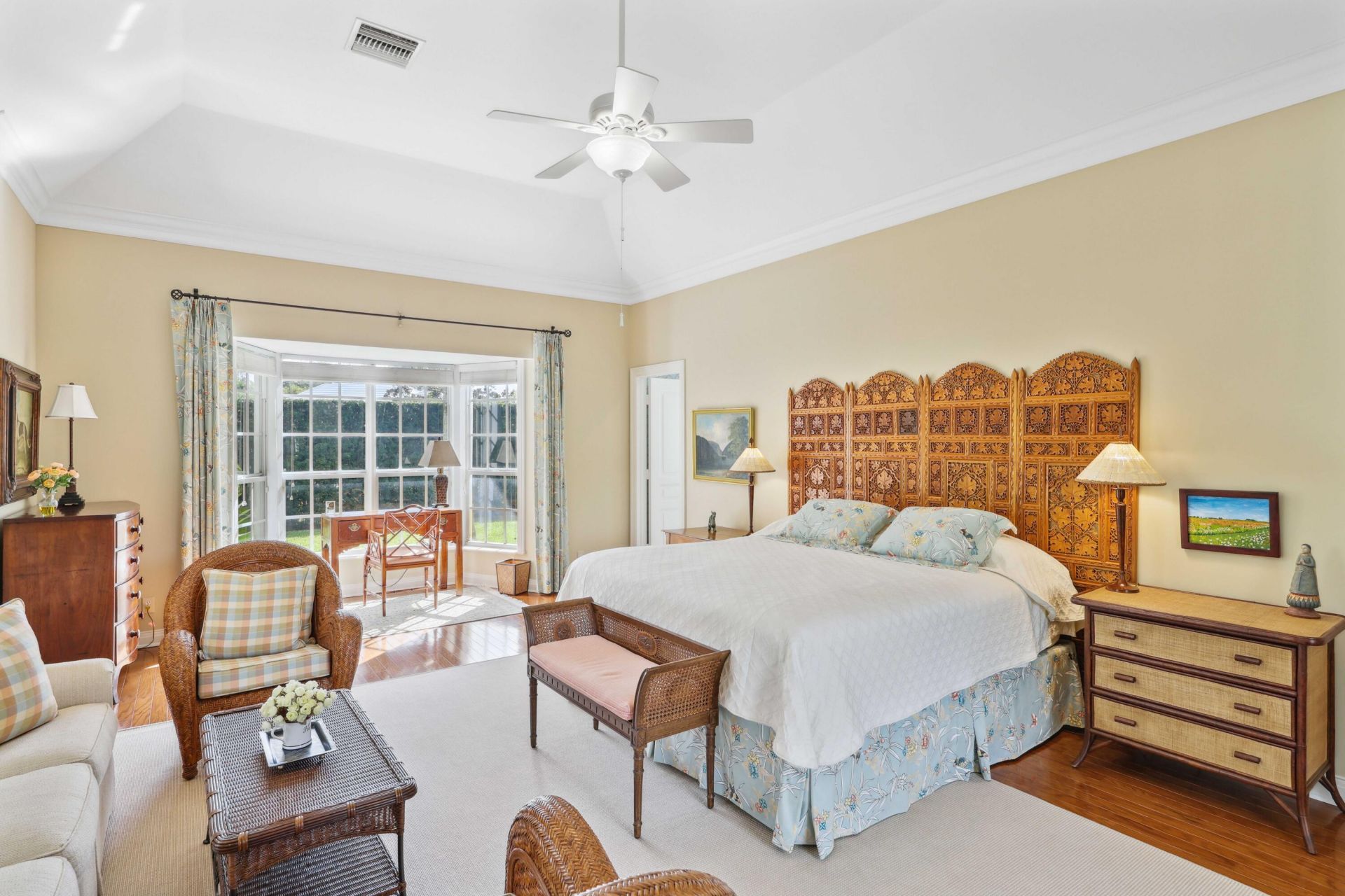 26 Country Road, Village of Golf, FL 33436 Photo