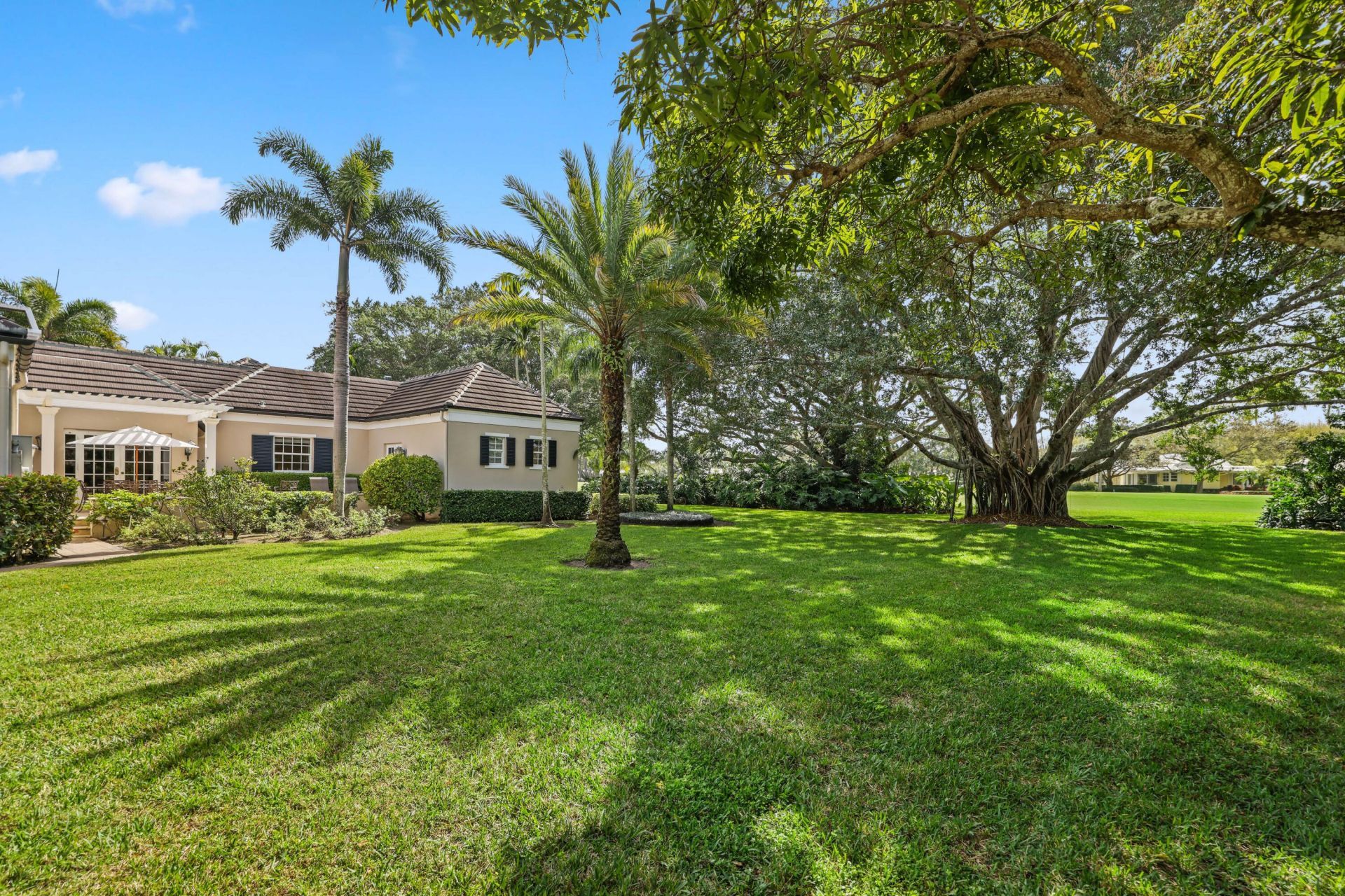 26 Country Road, Village of Golf, FL 33436 Photo