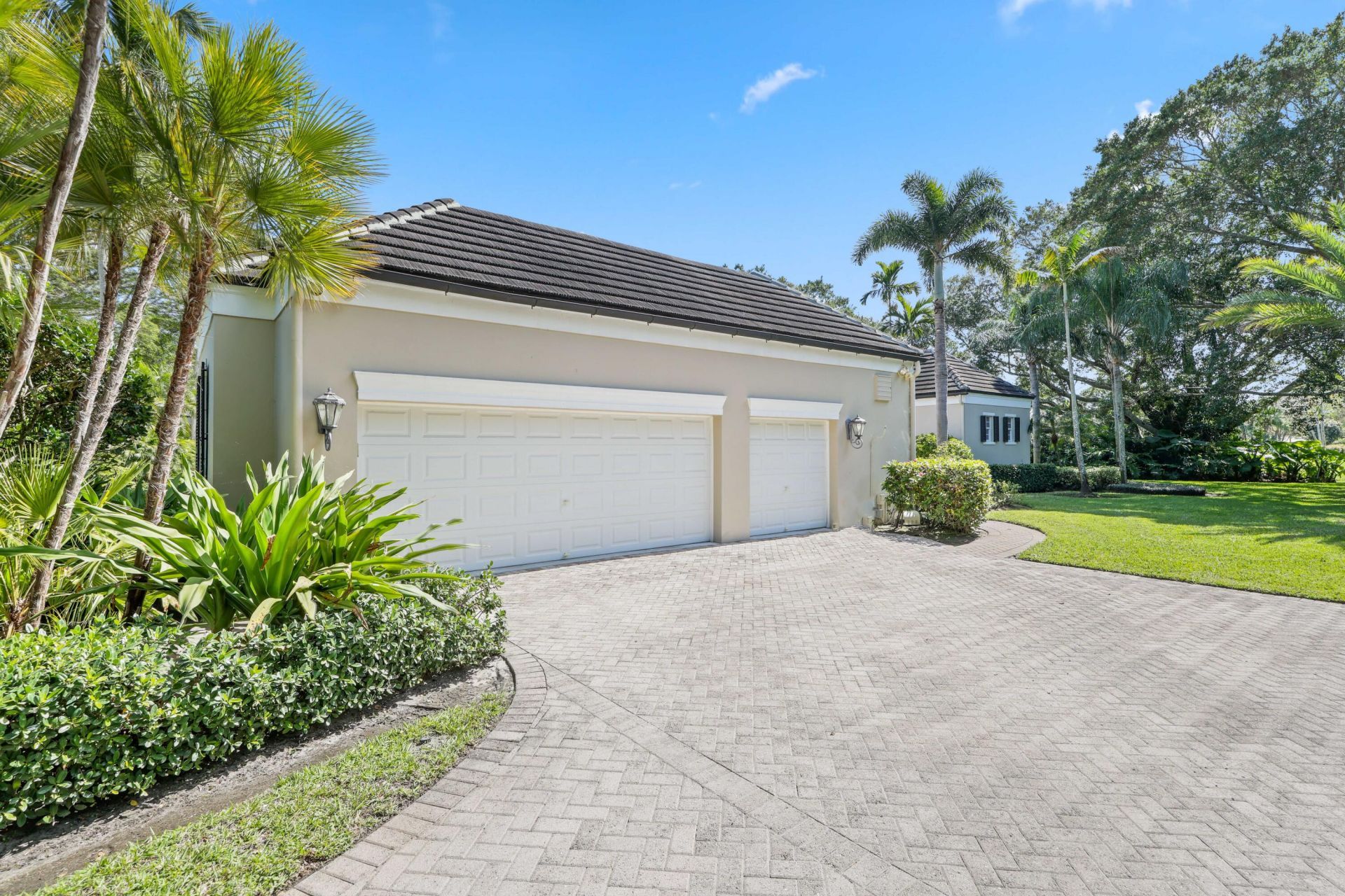 26 Country Road, Village of Golf, FL 33436 Photo