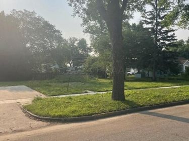 308 13th Street S, Moorhead, MN 56560