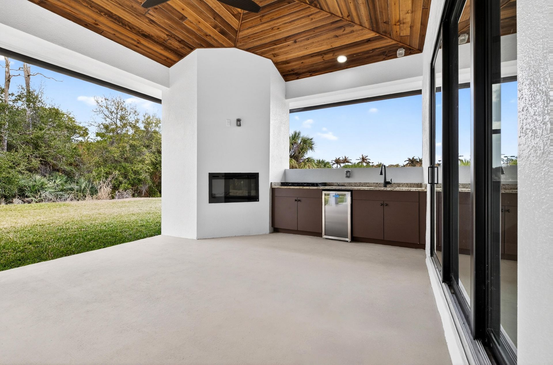 122 SE Via Lago Garda, Port Saint Lucie, FL 34952 Photo