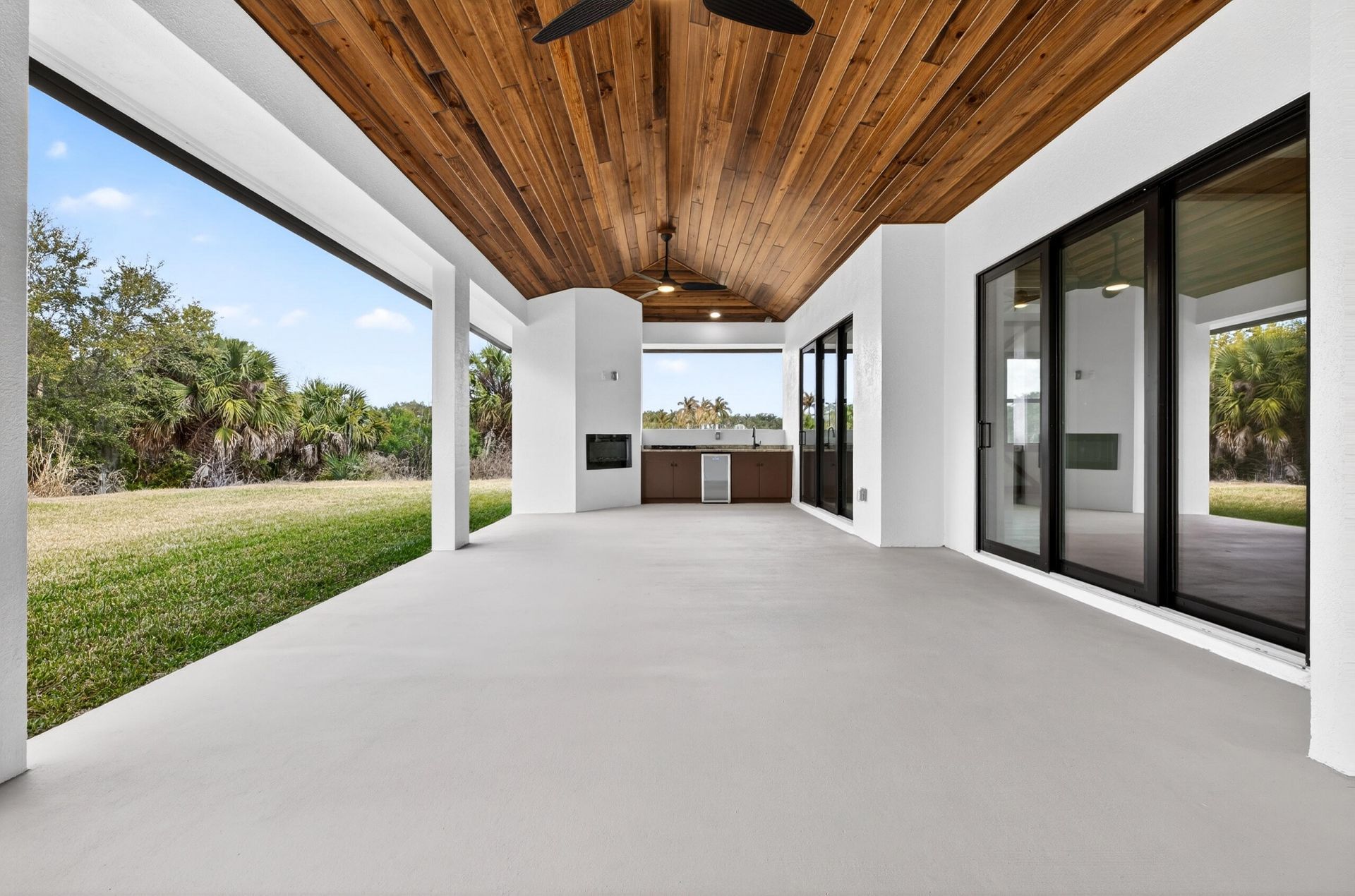 122 SE Via Lago Garda, Port Saint Lucie, FL 34952 Photo