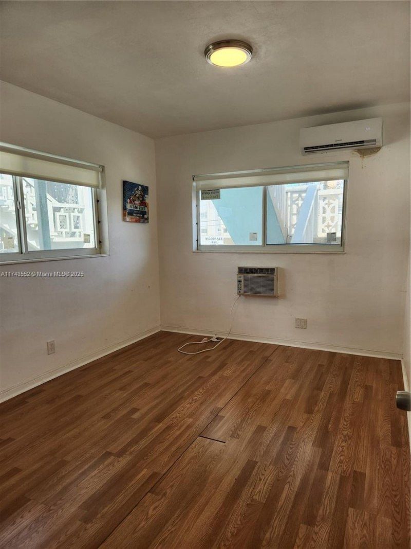 455 Golden Isles Dr, Unit 309, Hallandale Beach, FL 33009 Photo