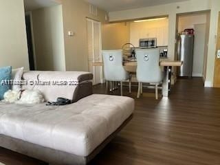 1200 Brickell Bay Dr, Unit 3924, Miami, FL 33131 Photo