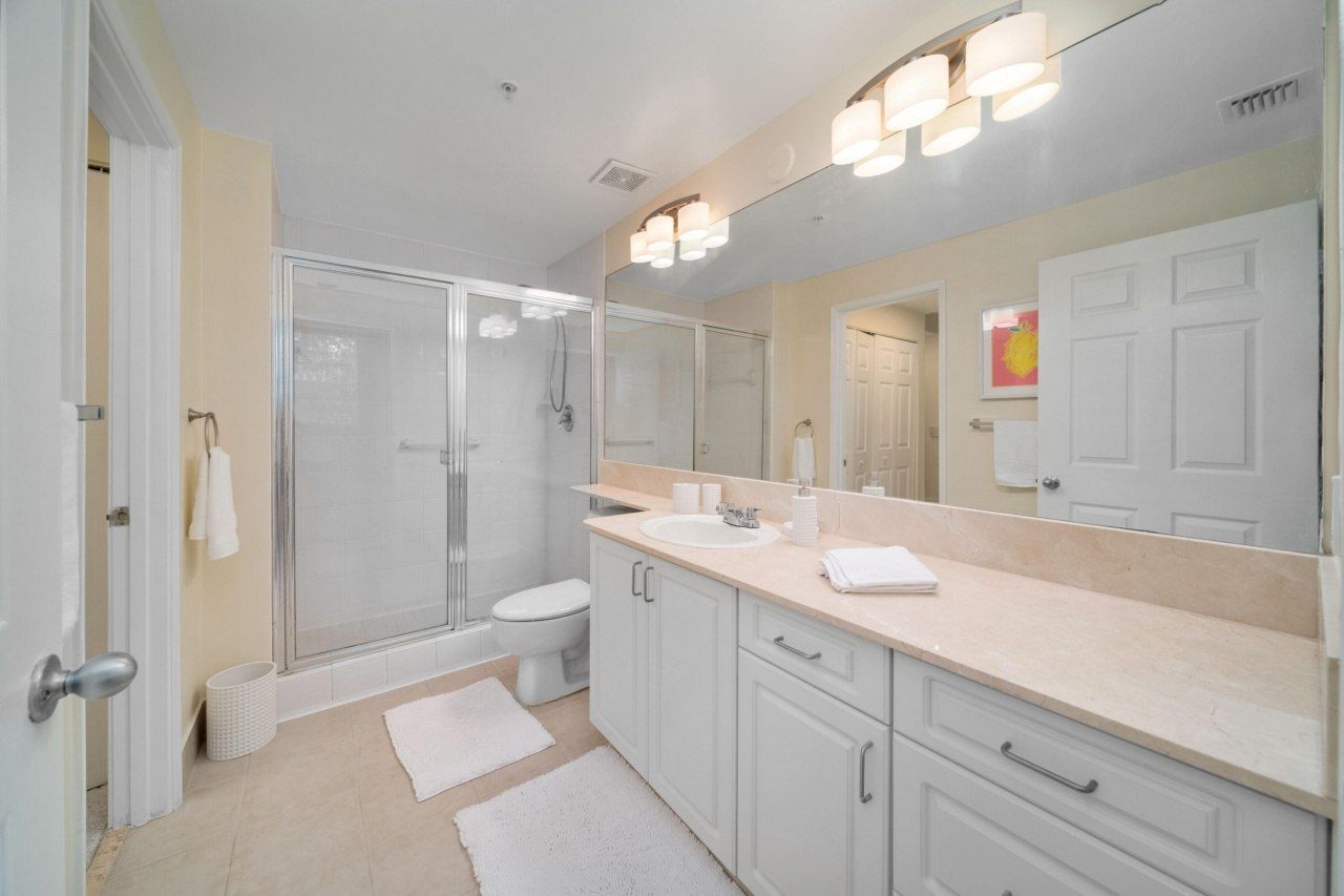 720 S Sapodilla Avenue, Unit 301, West Palm Beach, FL 33401 Photo