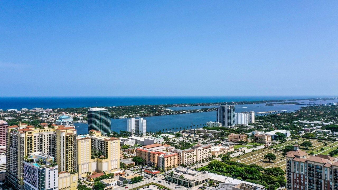 720 S Sapodilla Avenue, Unit 301, West Palm Beach, FL 33401 Photo